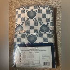 NIP Blue Heart 52x 70 Oblong flannel backed vinyl tablecloth